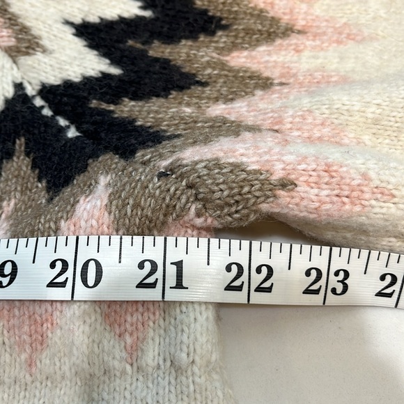 H&M funnel neck Scandinavian style sweater - Picture 4 of 6